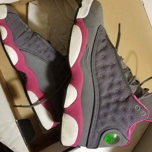 Like new girls Jordans 5.5 $50